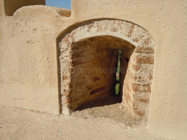 Adarve o paseo de ronda de la muralla de la Alcazaba de Badajoz