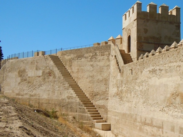 Escalera almohade en la muralla de la Alcazaba de Badajoz