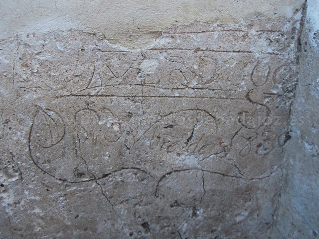 Inscripción en la muralla de la Alcazaba de Badajoz