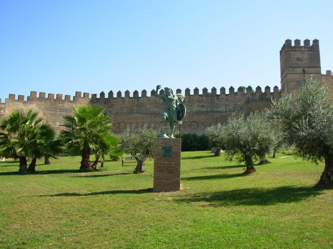 Ibn-Marwan, Alcazaba de Badajoz