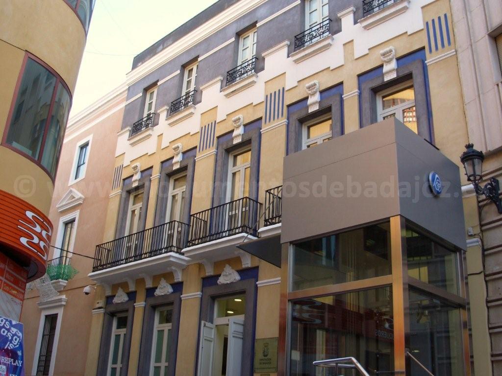 Eclecticismo en Badajoz: Edificio del antiguo Casino de Badajoz