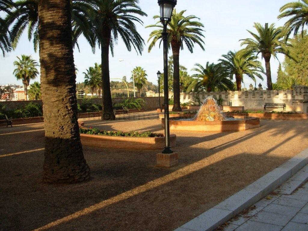 Semibaluarte de la Puerta de Palmas (Badajoz)