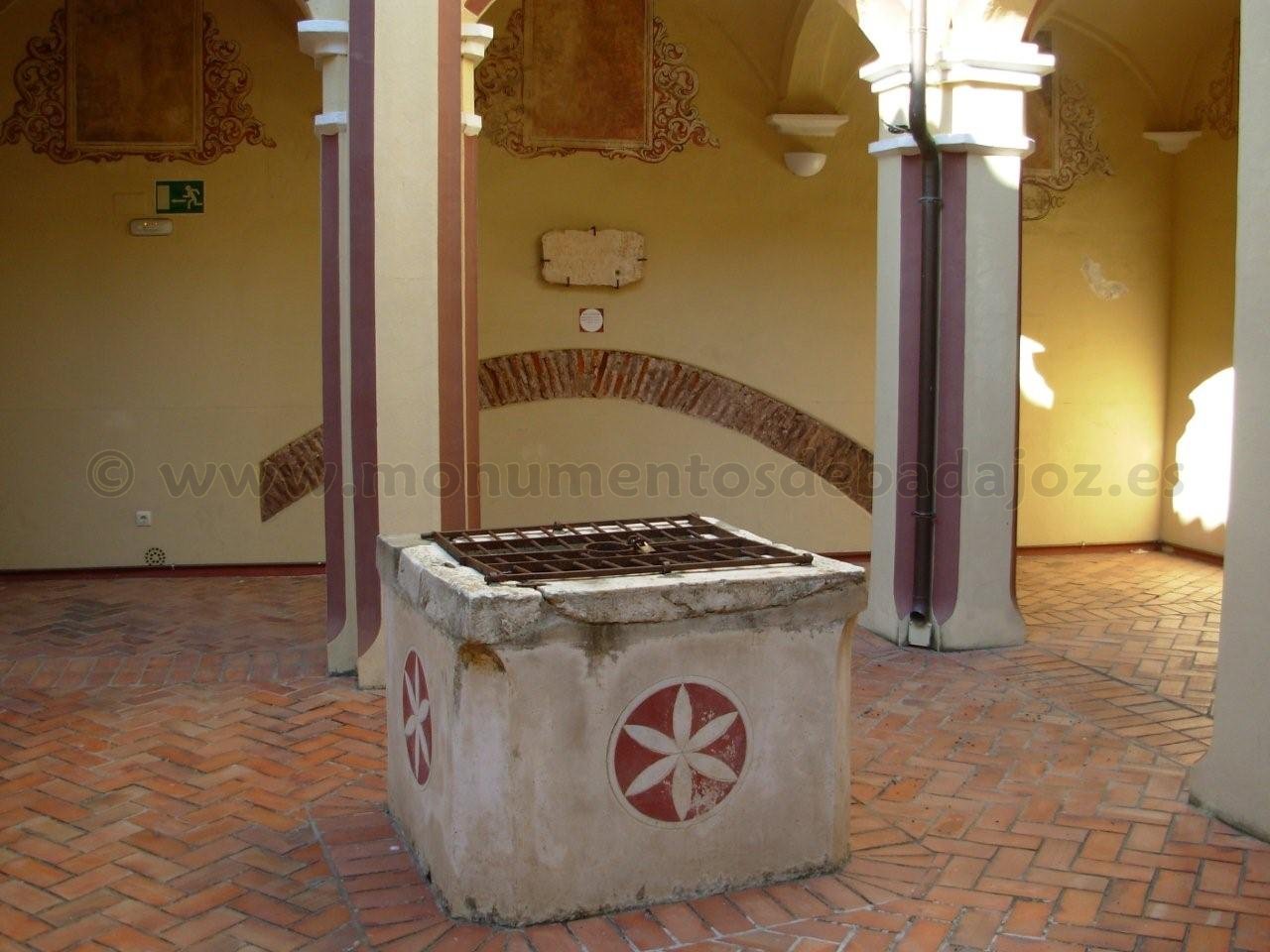 Claustro del Antiguo Convento de Santa Catalina, Badajoz