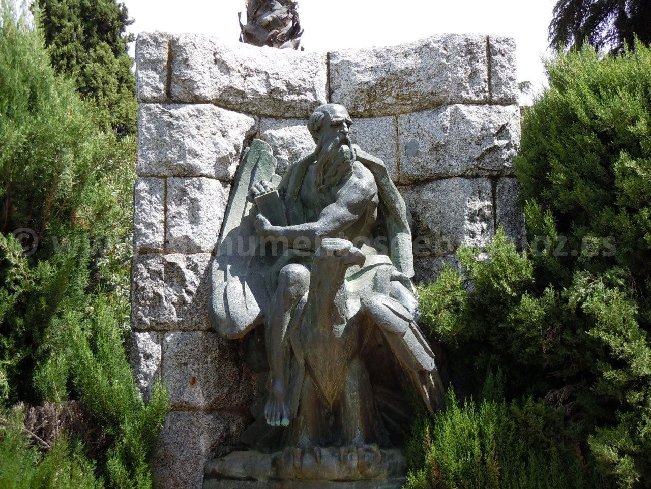 San Juan, de Juan de Ávalos (Badajoz)